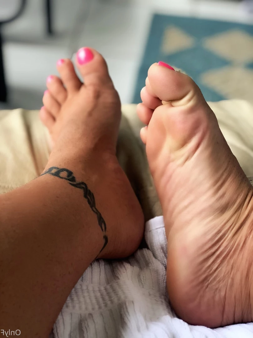 Queen Tots [ hottotrottots ] Onlyfans leaked photo 8465915 on Hotleaks.tv