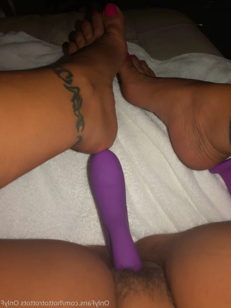 Queen Tots [ hottotrottots ] Onlyfans leaked photo 8473694 on Hotleaks.tv