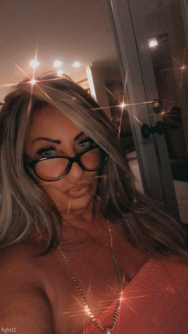 Queen Tots [ hottotrottots ] Onlyfans leaked photo 8480361 on Hotleaks.tv