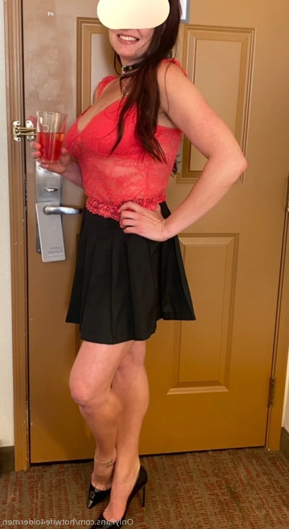 Hotwife4oldmen [ hotwife4oldermen ] Onlyfans leaked photo 8509221 on Hotleaks.tv
