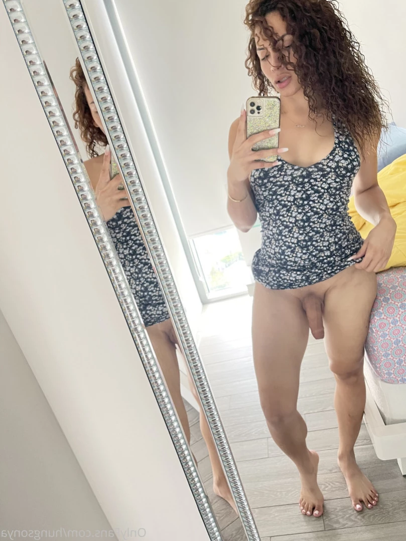 SonyaHung [ hungsonya ] Onlyfans leaked photo 14872640 on Hotleaks.tv