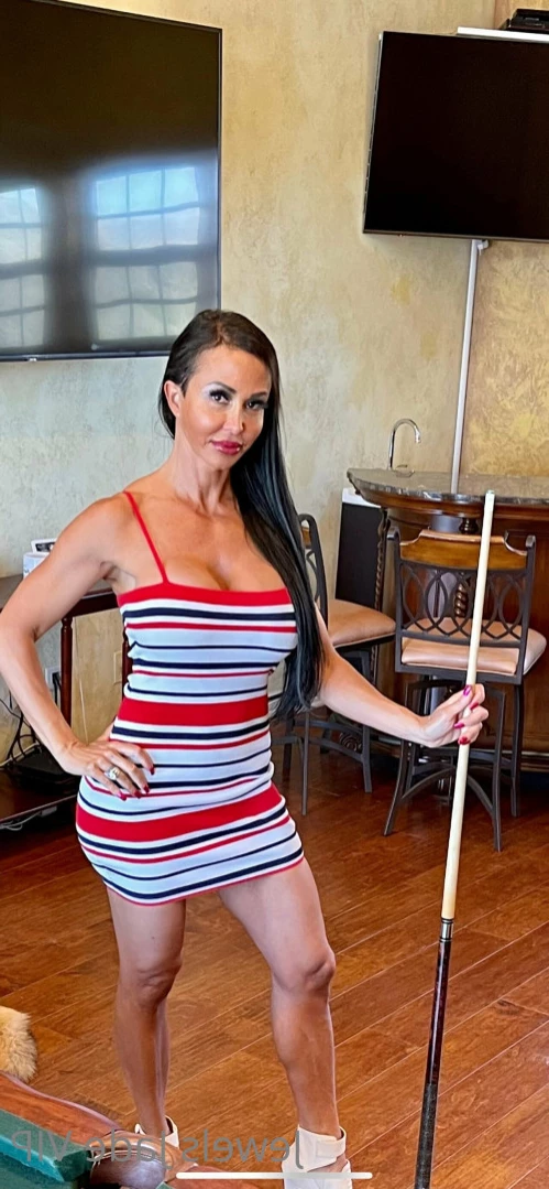 Jewels Jade [ jewels_jade_vip ] Onlyfans leaked photo 15369638 on Hotleaks.tv