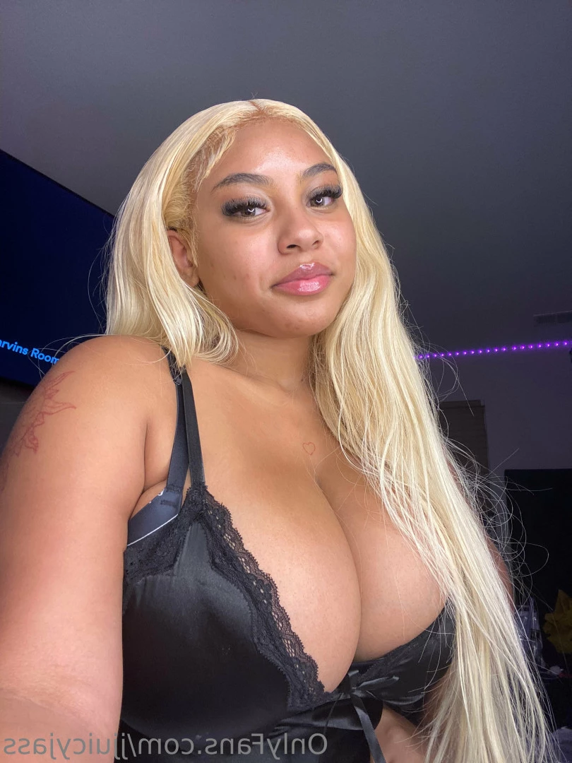 BIG TITTY JAS 🍒 🧚🏽‍♀️ [ jjuicyjaz ] Onlyfans leaked photo 8469664 on Hotleaks.tv