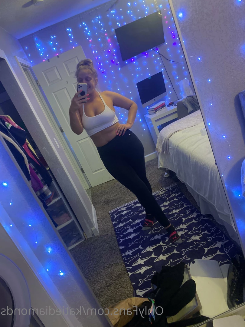 Katie Diamonds [ katiediamondsfree ] Onlyfans leaked photo 8682386 on Hotleaks.tv