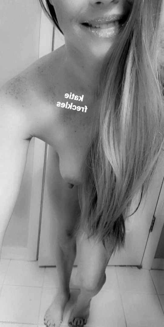 Katie Freckles 💋 [ katiefreckles ] Onlyfans leaked photo 10196283 on Hotleaks.tv