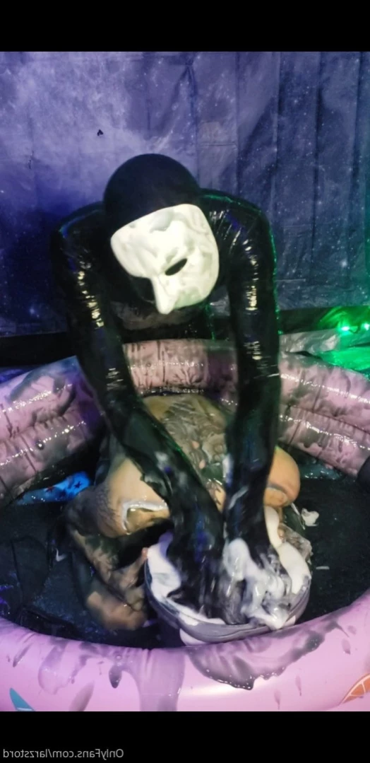 Larz [ larzstord ] Onlyfans leaked photo 13387696 on Hotleaks.tv
