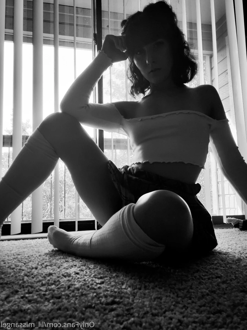 🍑 Cutie With A Booty™ 🍑 [ lil_missangel ] Onlyfans leaked photo 8354362 on Hotleaks.tv