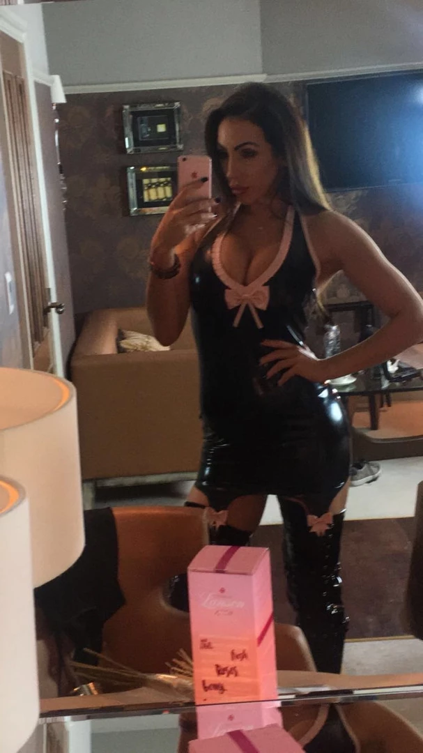 ♔ LadyNina ♔ [ love_lady_nina ] Onlyfans leaked photo 8555586 on Hotleaks.tv