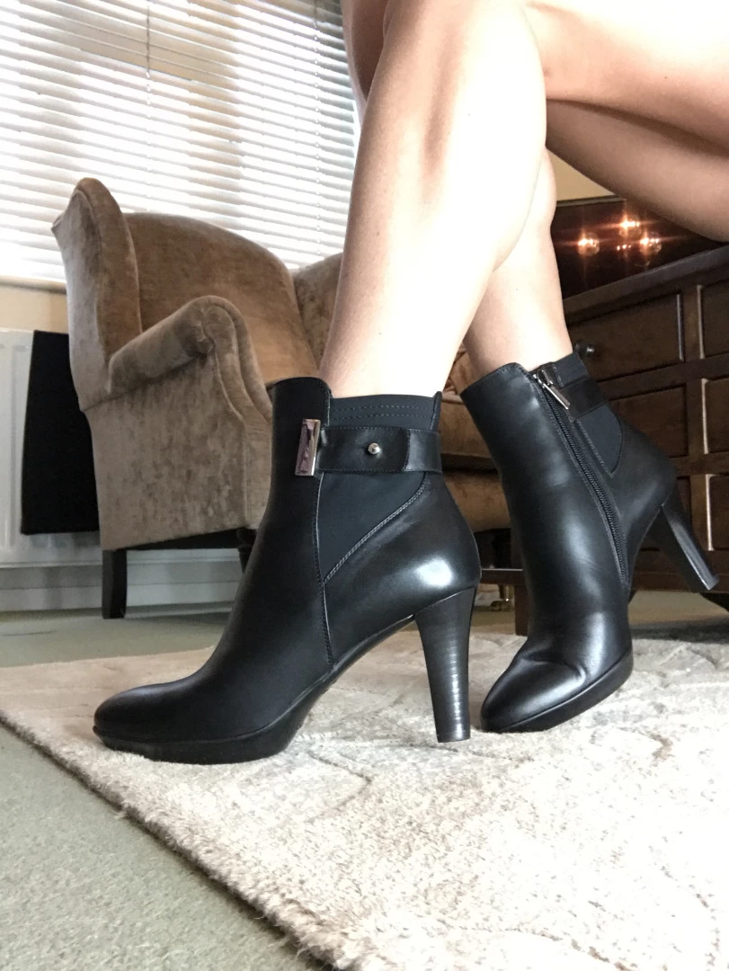 Madam Samantha Femdom &amp; Humiliatrix [ madamsamantha11 ] Onlyfans leaked photo 8335475 on Hotleaks.tv