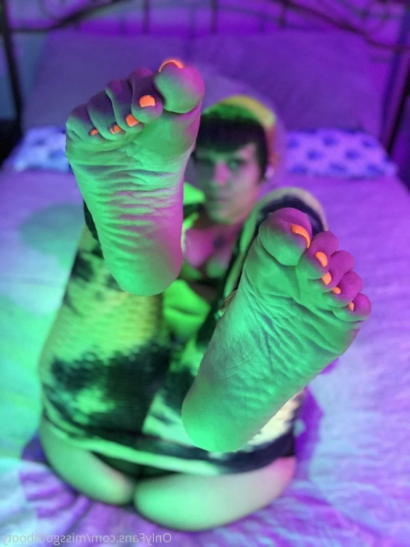 Goddess Aurora [ missgothbooty ] Onlyfans leaked photo 10199438 on Hotleaks.tv