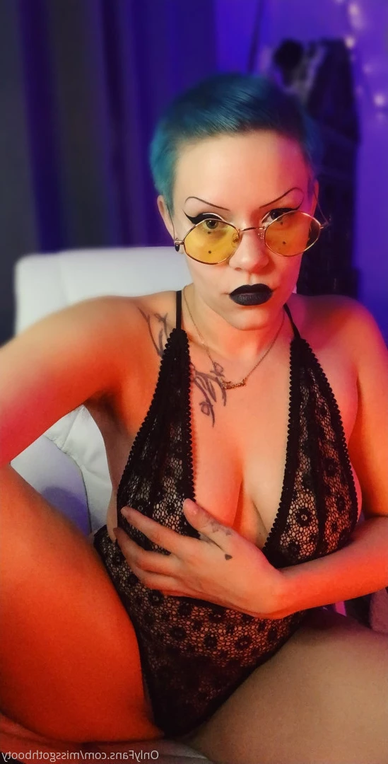 Goddess Aurora [ missgothbooty ] Onlyfans leaked photo 10202358 on Hotleaks.tv