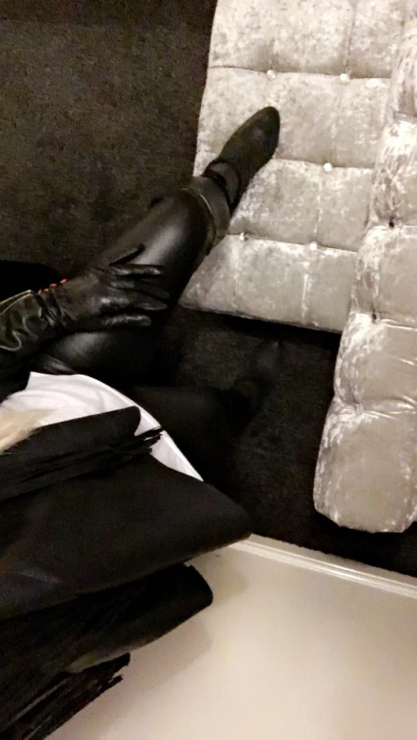 Miss Laura [ mistresslaura11 ] Onlyfans leaked photo 9955877 on Hotleaks.tv