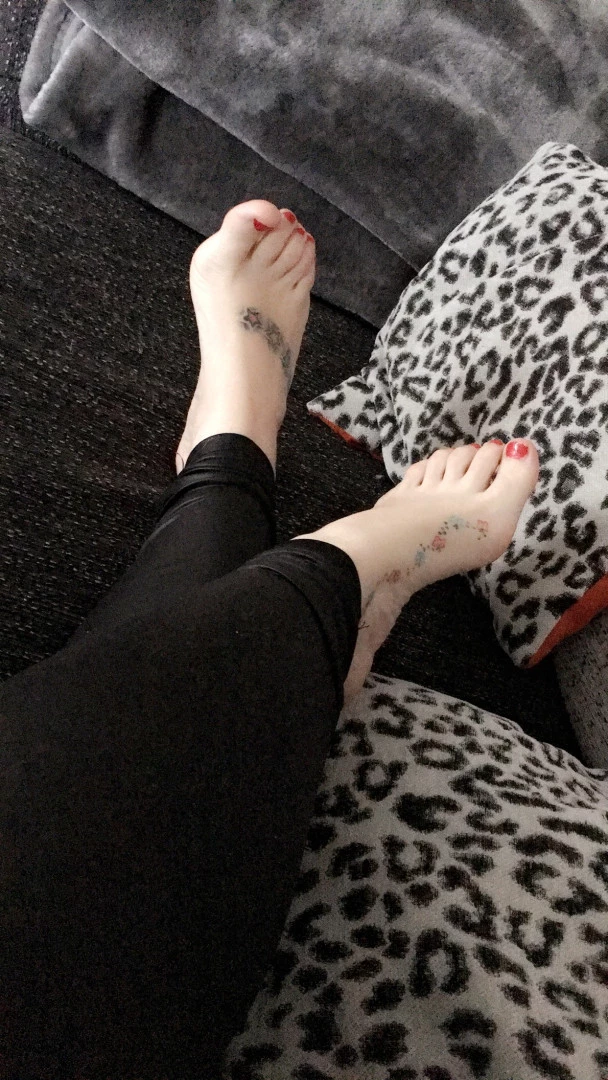 Miss Laura [ mistresslaura11 ] Onlyfans leaked photo 10004117 on Hotleaks.tv