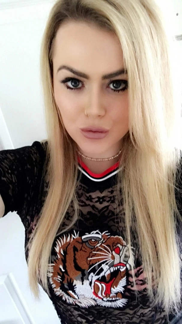 Miss Laura [ mistresslaura11 ] Onlyfans leaked photo 10008788 on Hotleaks.tv