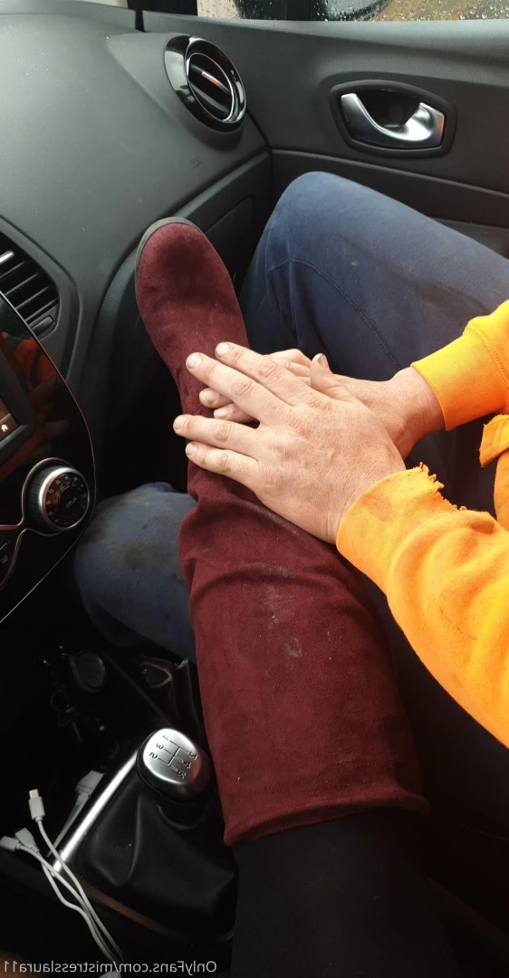 Miss Laura [ mistresslaura11 ] Onlyfans leaked photo 10009621 on Hotleaks.tv