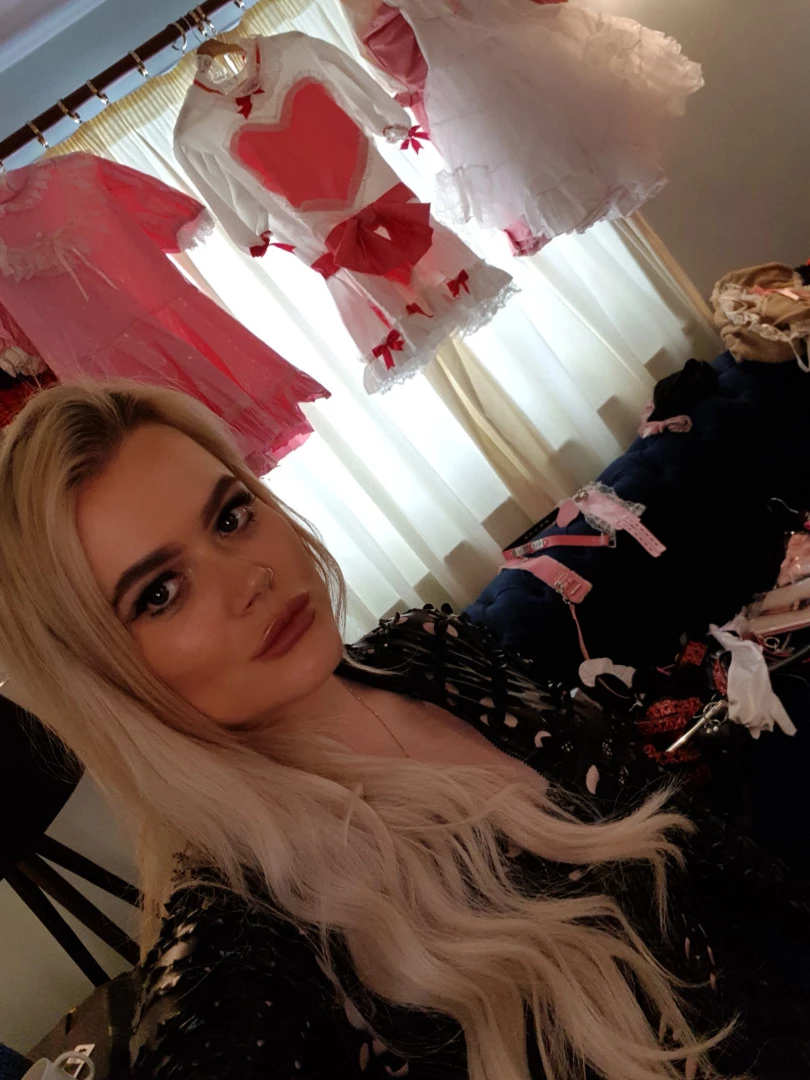 Miss Laura [ mistresslaura11 ] Onlyfans leaked photo 10023406 on Hotleaks.tv