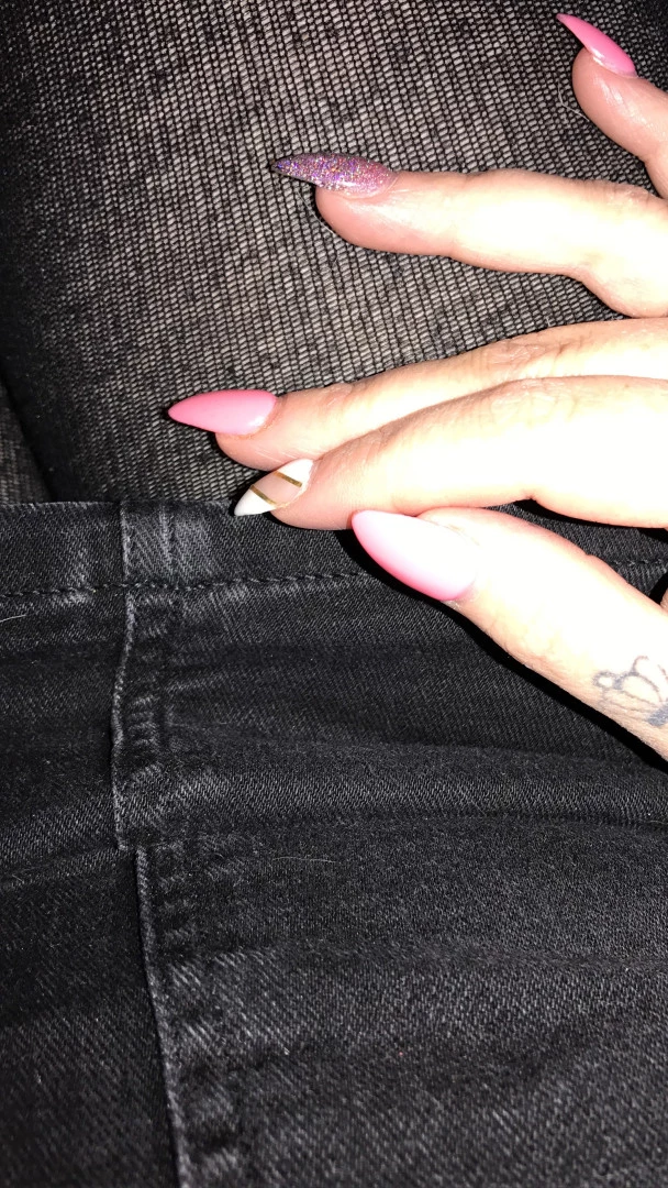 Miss Laura [ mistresslaura11 ] Onlyfans leaked photo 10044837 on Hotleaks.tv