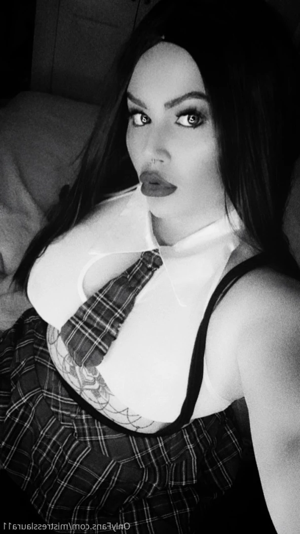 Miss Laura [ mistresslaura11 ] Onlyfans leaked photo 10126139 on Hotleaks.tv