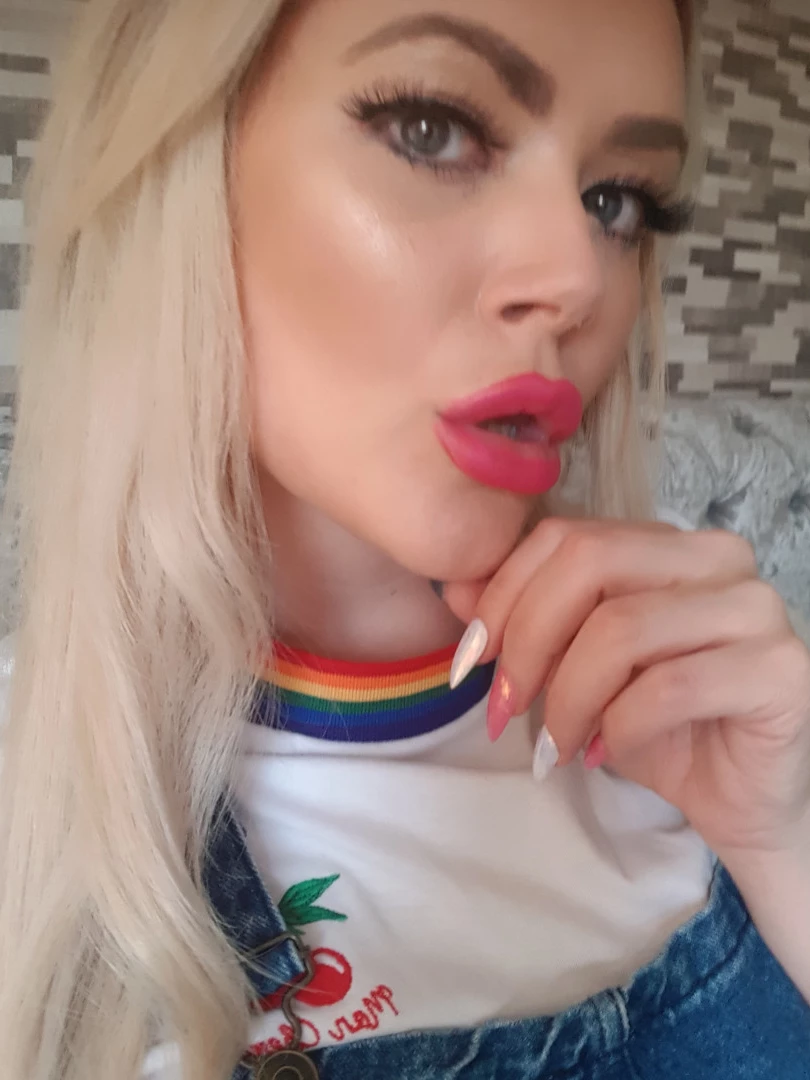 Miss Laura [ mistresslaura11 ] Onlyfans leaked photo 10128728 on Hotleaks.tv