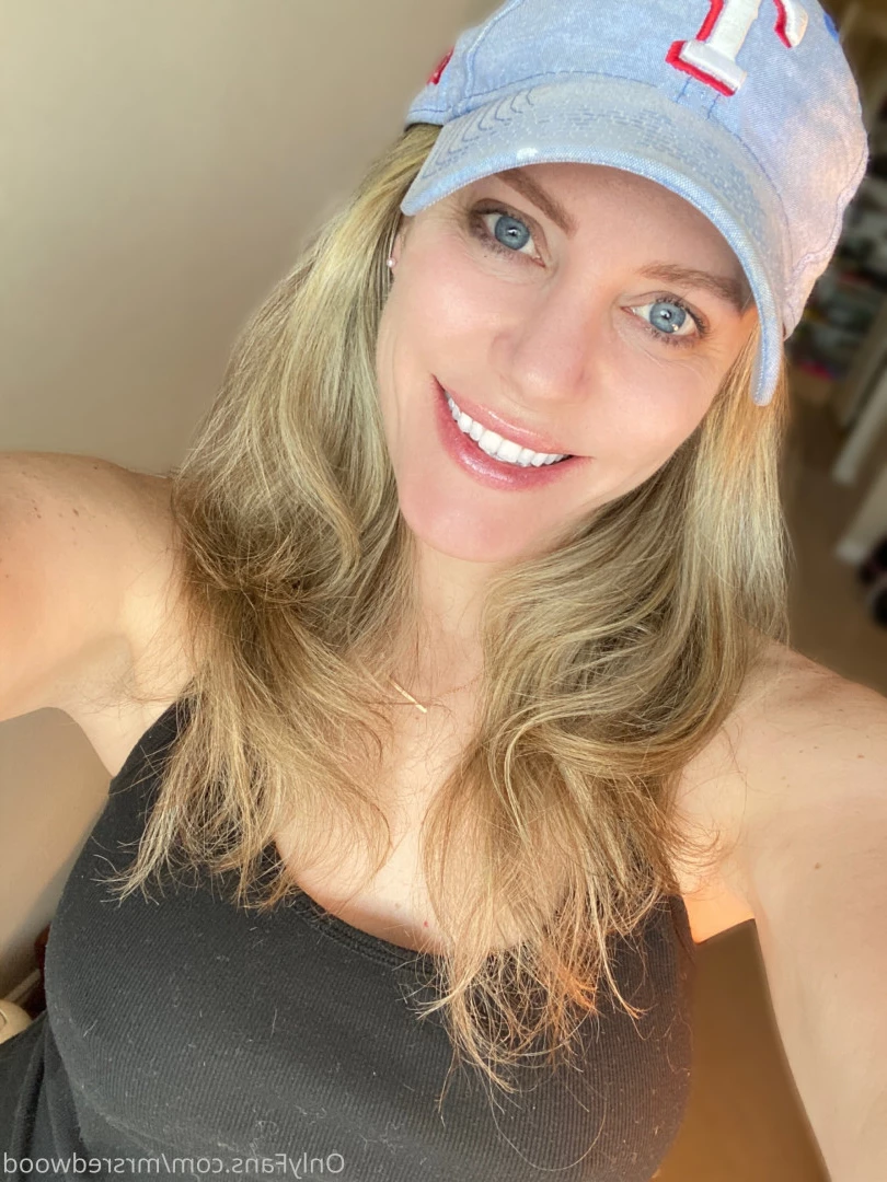 Mrs. Redwood [ mrsredwood ] Onlyfans leaked photo 8480707 on Hotleaks.tv