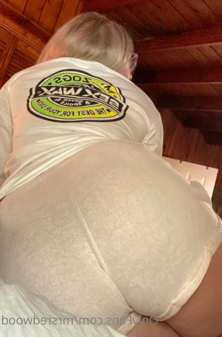 Mrs. Redwood [ mrsredwood ] Onlyfans leaked photo 14489621 on Hotleaks.tv