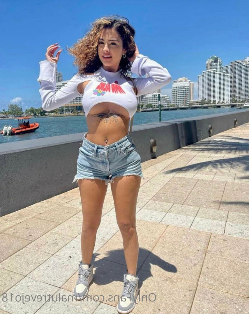 Malu Trevejo [ malutrevejo18 ] Onlyfans leaked photo 6759128 on Hotleaks.tv