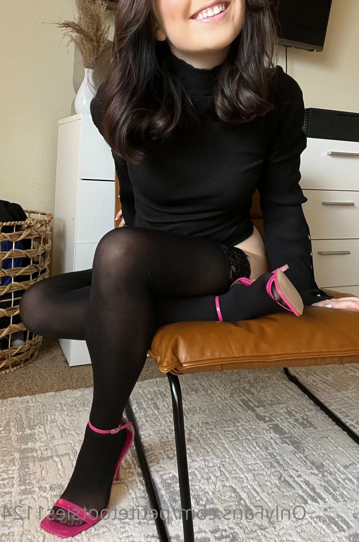 petitetootsies1124 Onlyfans leaked photo 8132481 on Hotleaks.tv