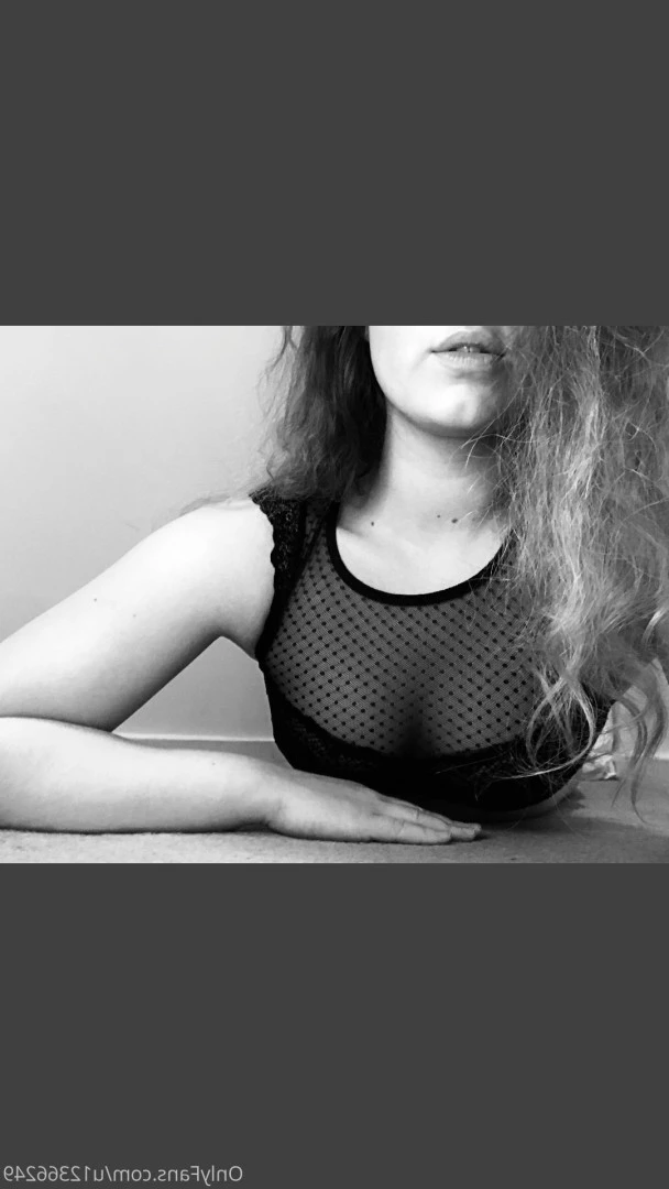 𝐏𝐎𝐏𝐏𝐘 𝐄𝐕𝐀𝐍𝐒 😈𝐓𝐇𝐑𝐄𝐄𝐒𝐎𝐌𝐄 𝐐𝐔𝐄𝐄𝐍 [ poppyevans ] Onlyfans leaked photo 8298051 on Hotleaks.tv