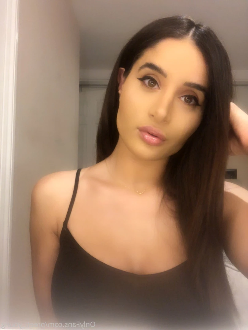 Preeti Babestation GFE 💗 [ preeti_young ] Onlyfans leaked photo 16275098 on Hotleaks.tv