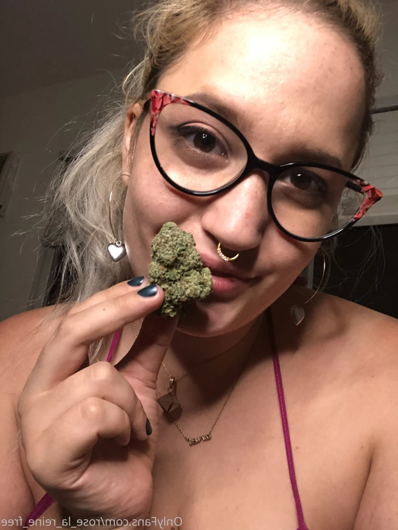 🌹𝓡𝓸𝓼𝓮 🌹 FULL VIDEOS ON WALL [ rose_la_reine_vip ] Onlyfans leaked photo 10127422 on Hotleaks.tv