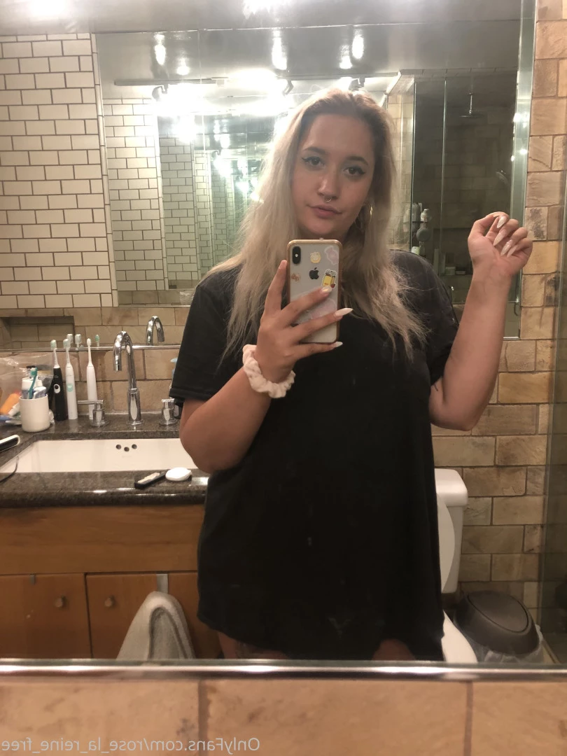 🌹𝓡𝓸𝓼𝓮 🌹 FULL VIDEOS ON WALL [ rose_la_reine_vip ] Onlyfans leaked photo 10131377 on Hotleaks.tv