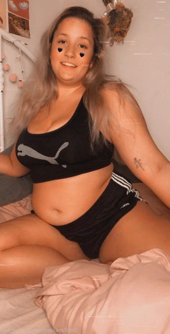 🌹𝓡𝓸𝓼𝓮 🌹 FULL VIDEOS ON WALL [ rose_la_reine_vip ] Onlyfans leaked photo 10132973 on Hotleaks.tv
