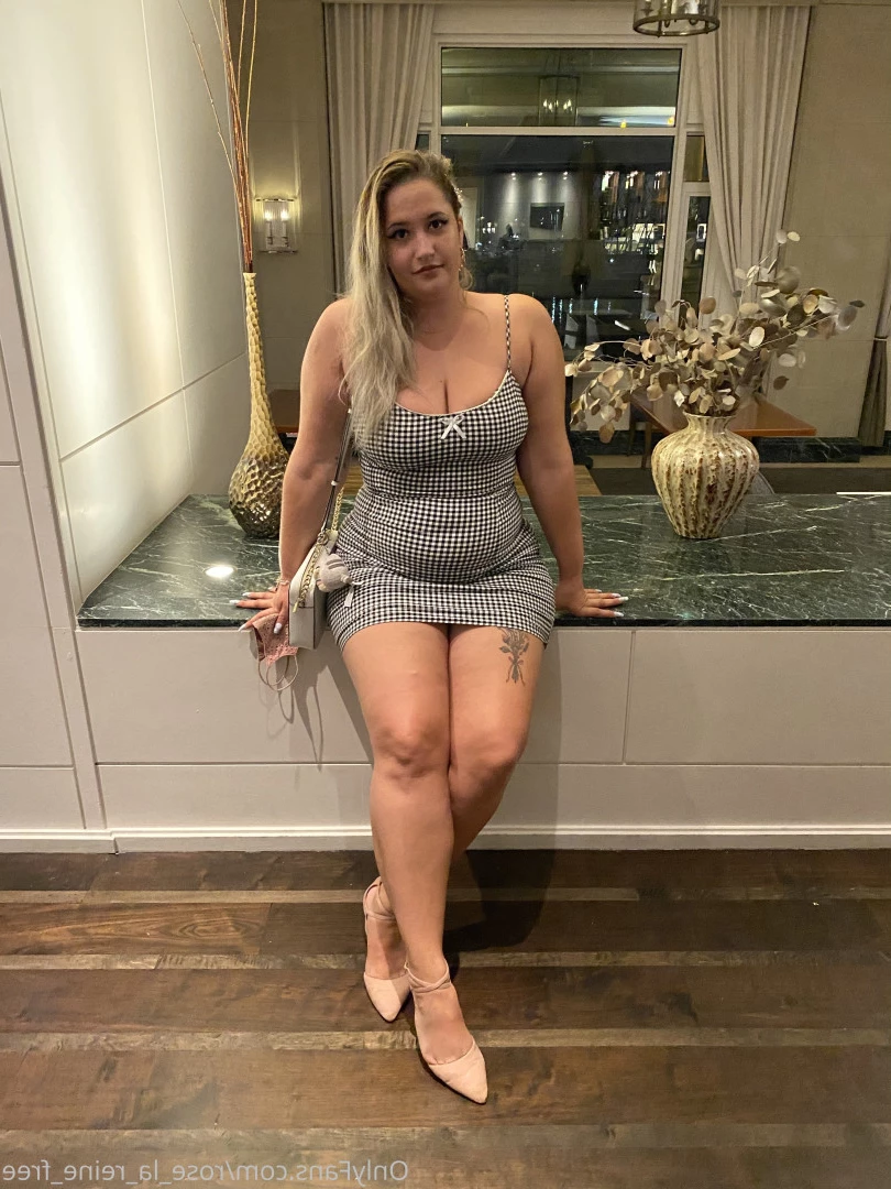 🌹𝓡𝓸𝓼𝓮 🌹 FULL VIDEOS ON WALL [ rose_la_reine_vip ] Onlyfans leaked photo 10134463 on Hotleaks.tv