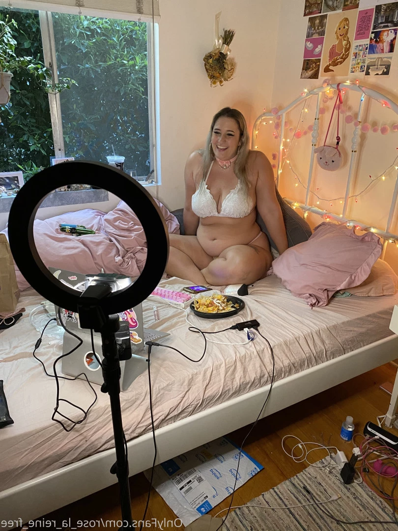 🌹𝓡𝓸𝓼𝓮 🌹 FULL VIDEOS ON WALL [ rose_la_reine_vip ] Onlyfans leaked photo 10135005 on Hotleaks.tv
