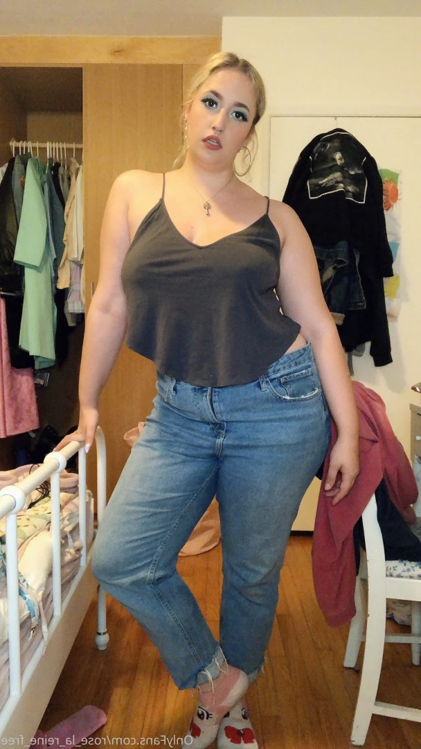 🌹𝓡𝓸𝓼𝓮 🌹 FULL VIDEOS ON WALL [ rose_la_reine_vip ] Onlyfans leaked photo 10139575 on Hotleaks.tv