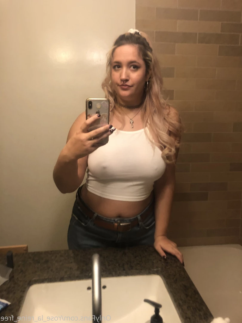 🌹𝓡𝓸𝓼𝓮 🌹 FULL VIDEOS ON WALL [ rose_la_reine_vip ] Onlyfans leaked photo 10142502 on Hotleaks.tv