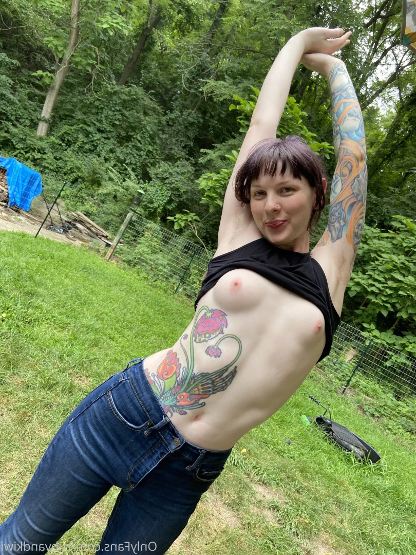 Ruby and Kiwi [ rubyandkiwi ] Onlyfans leaked photo 10372811 on Hotleaks.tv