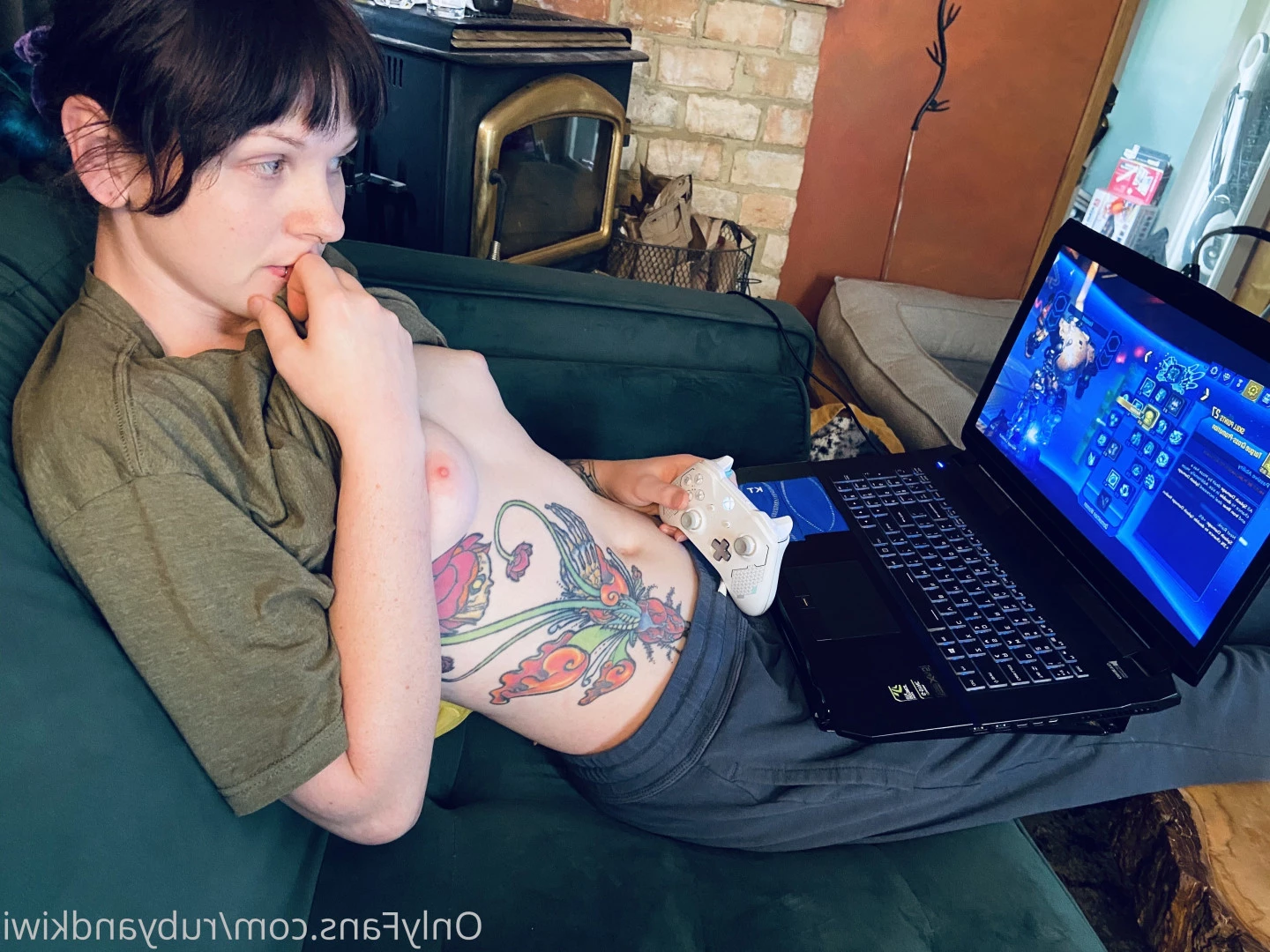 Ruby and Kiwi [ rubyandkiwi ] Onlyfans leaked photo 10381099 on Hotleaks.tv
