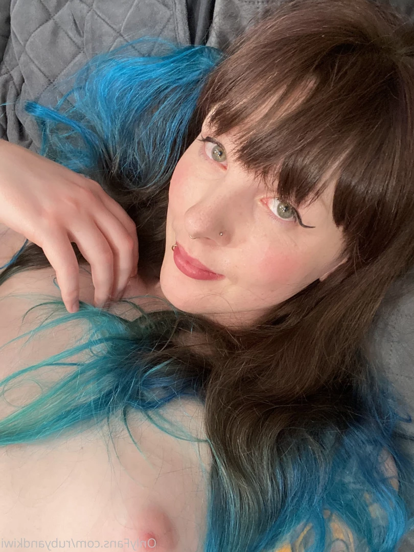 Ruby and Kiwi [ rubyandkiwi ] Onlyfans leaked photo 10392274 on Hotleaks.tv