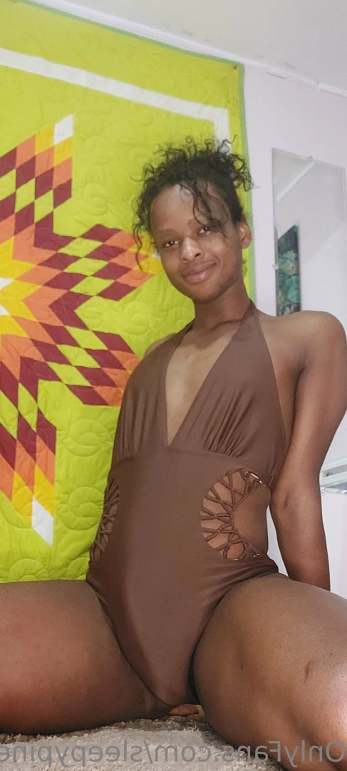 iris ✨ [ sleepypineapple6969 ] Onlyfans leaked photo 8120330 on Hotleaks.tv