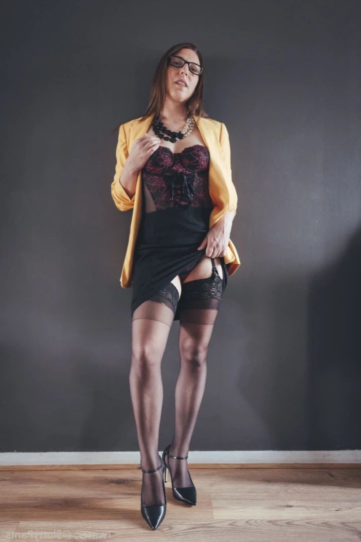 Average UK Mum [ averageukmum ] Onlyfans leaked photo 11426198 on Hotleaks.tv