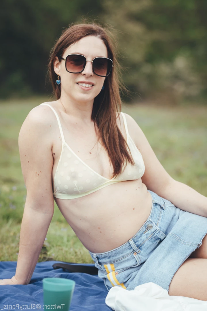 Average UK Mum [ averageukmum ] Onlyfans leaked photo 13357655 on Hotleaks.tv