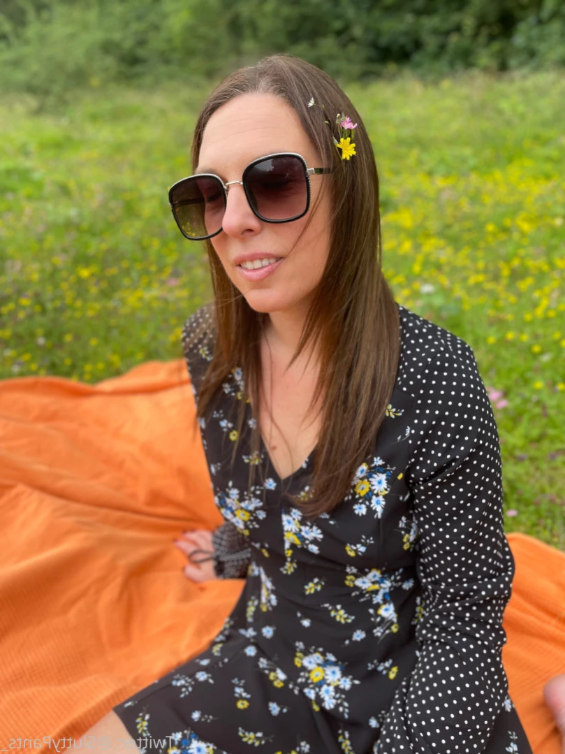 Average UK Mum [ averageukmum ] Onlyfans leaked photo 15658052 on Hotleaks.tv