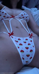 15610746