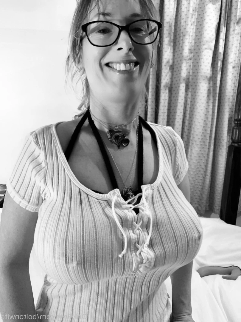 boltonwife Onlyfans leaked photo 15740775 on Hotleaks.tv
