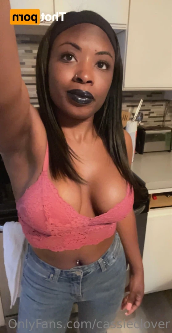Cassie🍀Clover [ cassieclover ] Onlyfans leaked photo 14747098 on Hotleaks.tv