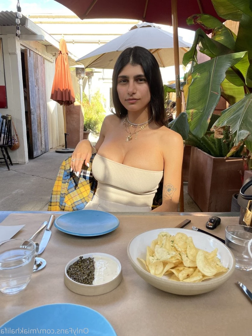 Mia K. [ miakhalifa ] Onlyfans leaked photo 4437757 on Hotleaks.tv