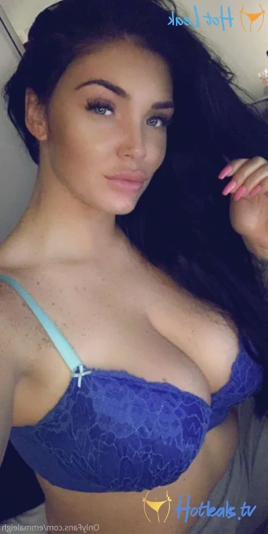 FRECKLES , ASS &amp; 36H NATURAL TITS [ emmaleigh ] Onlyfans leaked photo 11031496 on Hotleaks.tv