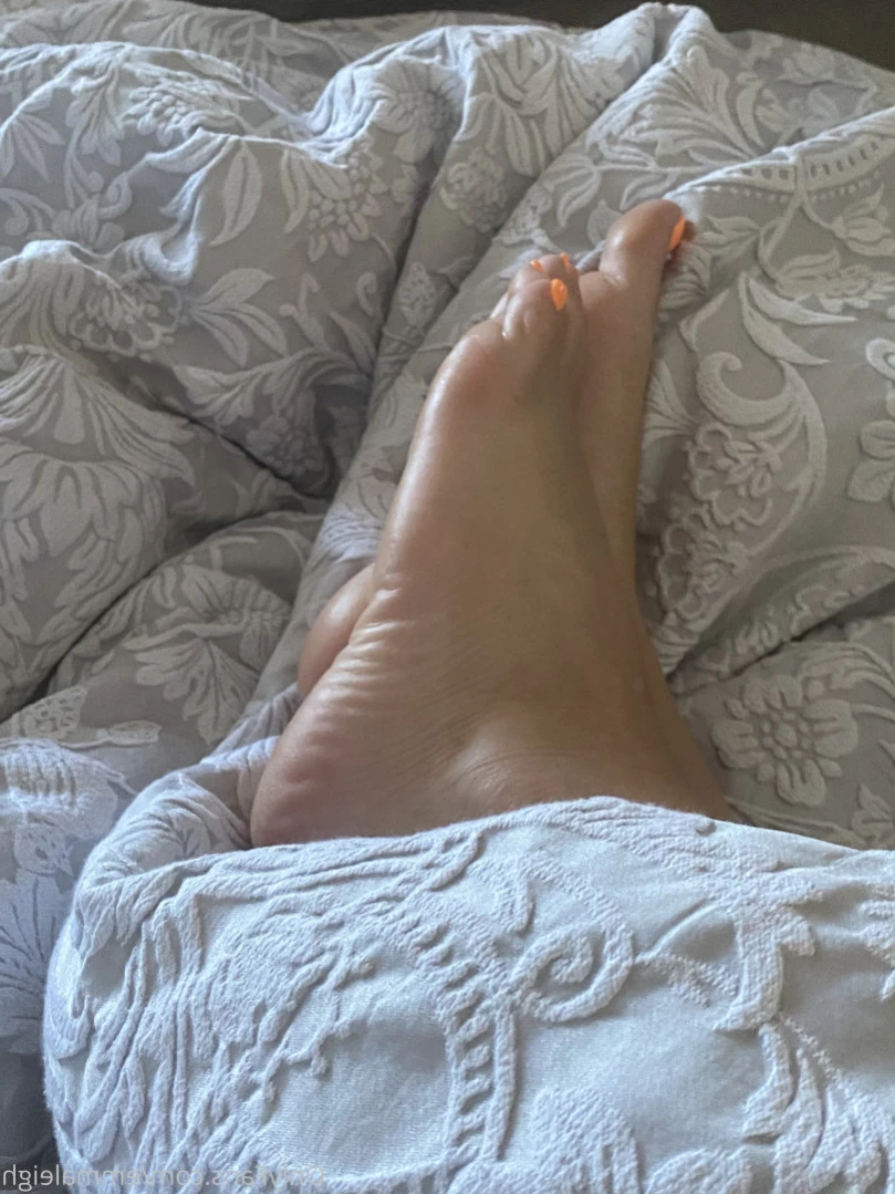 FRECKLES , ASS &amp; 36H NATURAL TITS [ emmaleigh ] Onlyfans leaked photo 12102233 on Hotleaks.tv