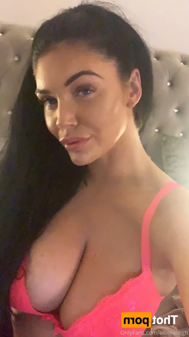 FRECKLES , ASS &amp; 36H NATURAL TITS [ emmaleigh ] Onlyfans leaked photo 13551350 on Hotleaks.tv